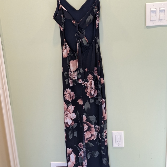 Windsor dress - Picture 3 of 3